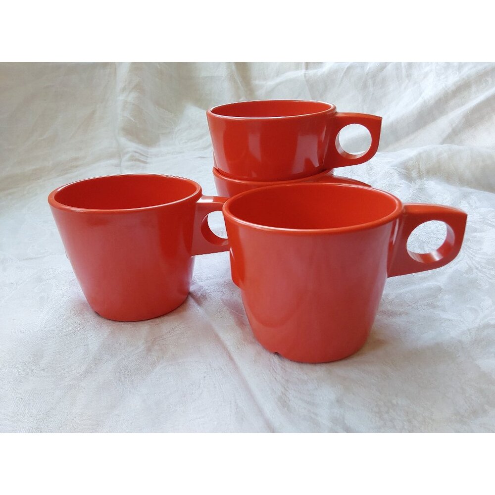 Set of red melamine coffee mugs Beaufort Canada 8 Oz camping picnics outdoors
